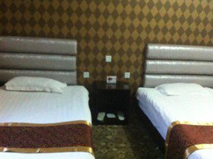 Xinhang Hotel Urumqi Bagian luar foto
